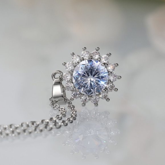 🍁 Shiny Round Sun Flower CZ Silver Romantic Necklace for Women, EVGG1099 - Picture 2 of 3